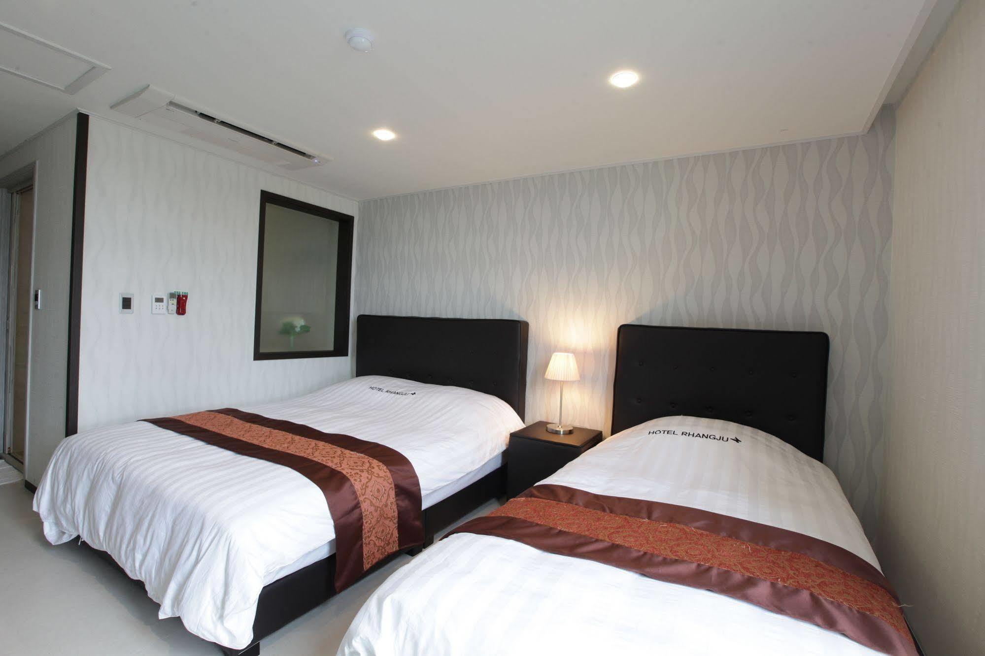 Hotel Rhangju ソギポ エクステリア 写真
