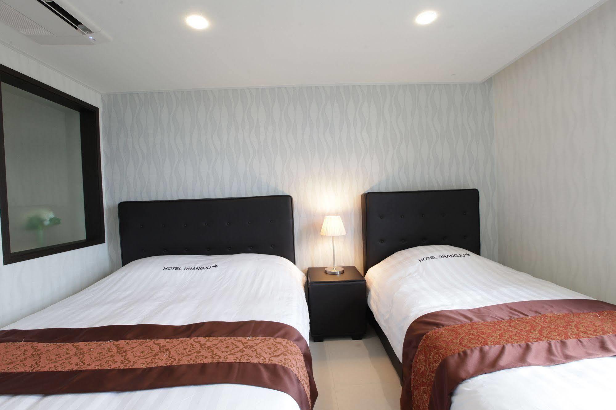 Hotel Rhangju ソギポ エクステリア 写真